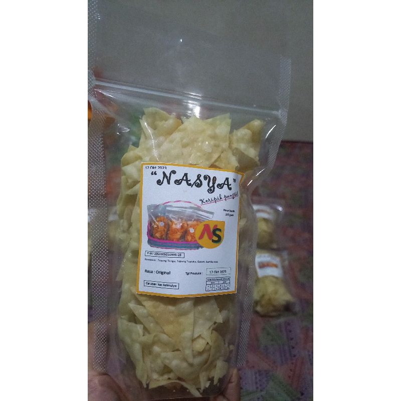 

keripik pangsit