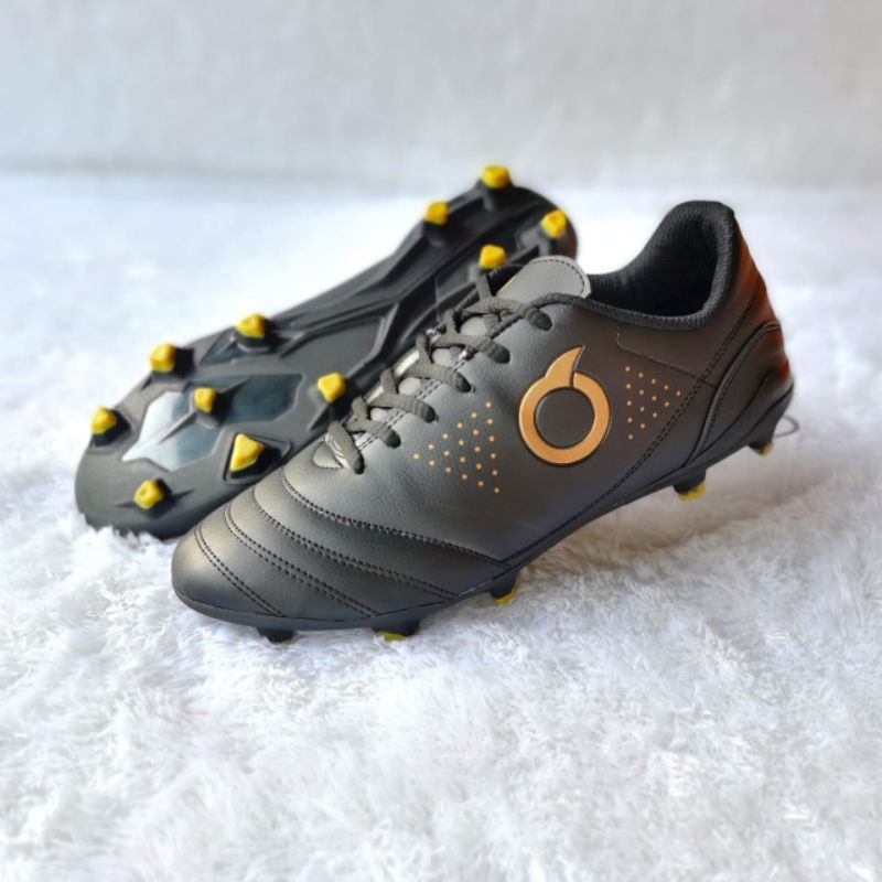 Sepatu bola ortuseight terbaru sol sudah jahitan