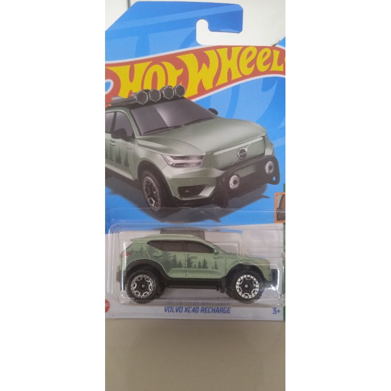 Hotwheels Volvo XC40 Recharge
