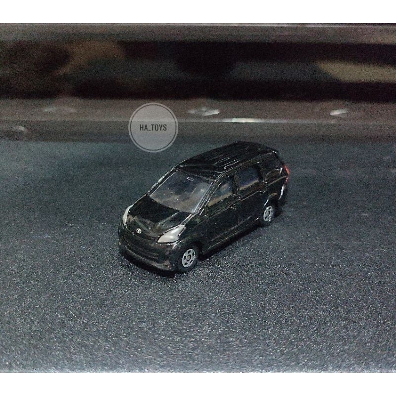 Diecast Loose Tomica Toyota Avanza Veloz