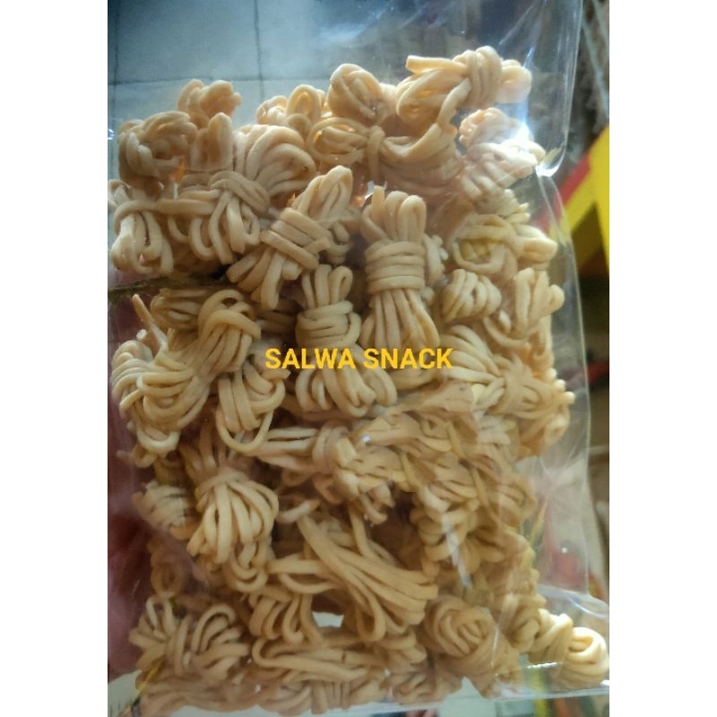 

mie gulung rasa pds dan asin gurih daun jeruk