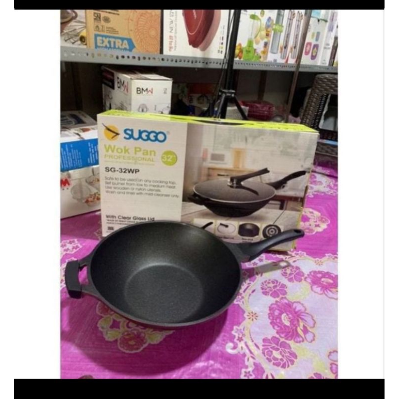 SUGGO  WOK PAN 30 CM /  KUALI MASAK