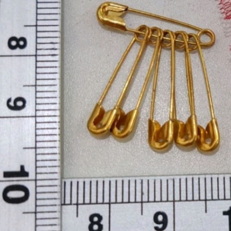 (12pcs) peniti emas. cemiti kecil.