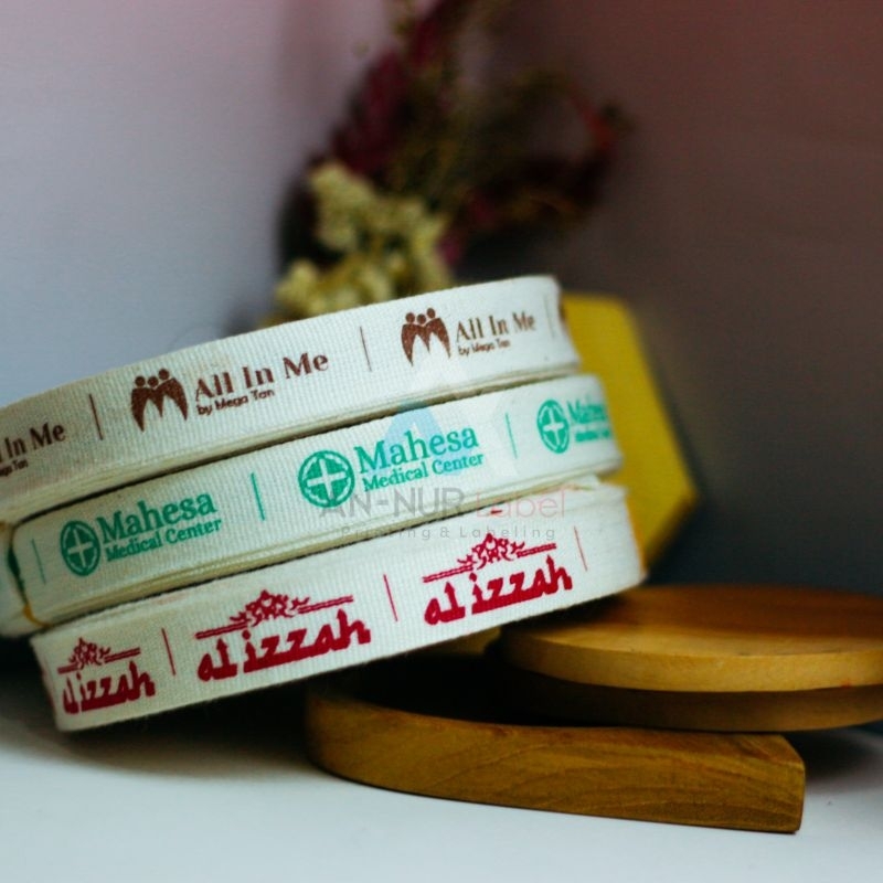 

LABEL PITERBAN/LABEL KATUN/LABEL BAJU/LABEL CUSTOM LABEL GAMIS SYAR'I LABEL BAJU MURAH(MIN.500PCS)