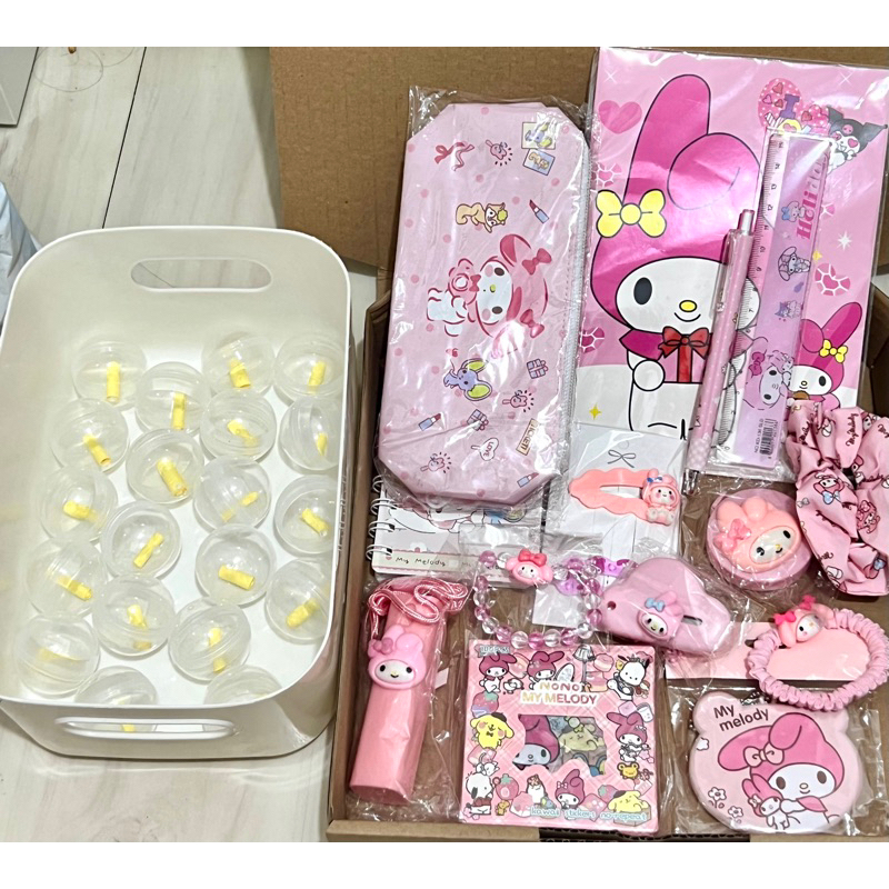 

Bola Gacha Edisi SANRIO / Serok Bola / Scoop Ball / Hampers Random
