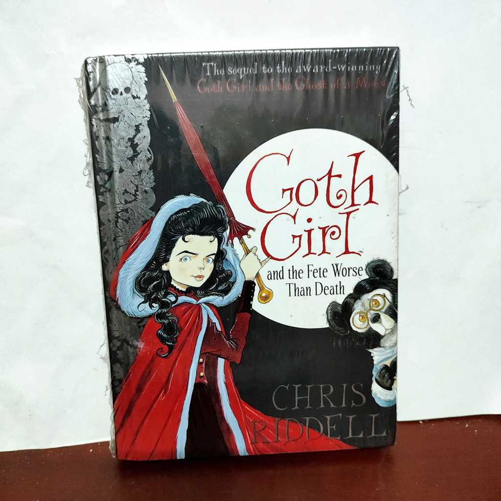 Chris Riddell: Goth Girl and the Fete Worse Than Death