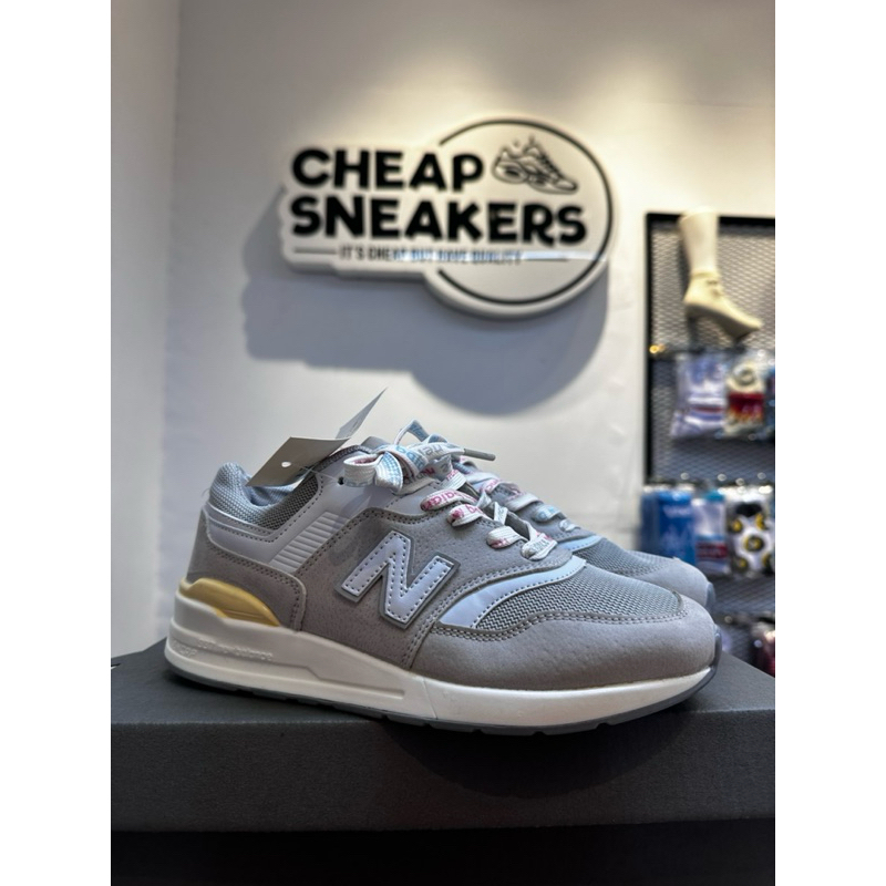 NB 997 NEWBALANCE 997 WOMEN GREY WHITE