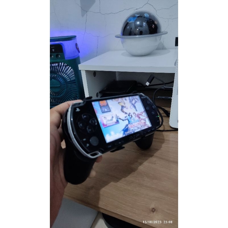 PSP 2000 Memory 16Gb Full game