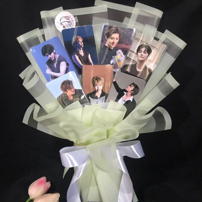 [BACA DESC] BUCKET PHOTOCARD KPOP IDOL CUSTOME WISUDA ULANG TAHUN GRADUATIONS PERPISAHAN NCT BTS SEV