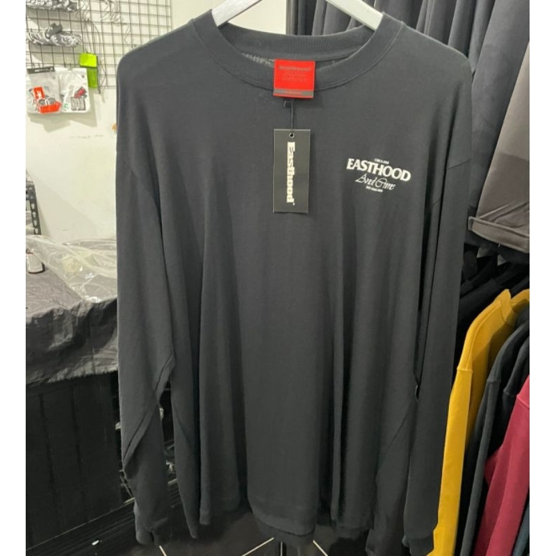 Easthood Kaos Lengan Panjang Hitam