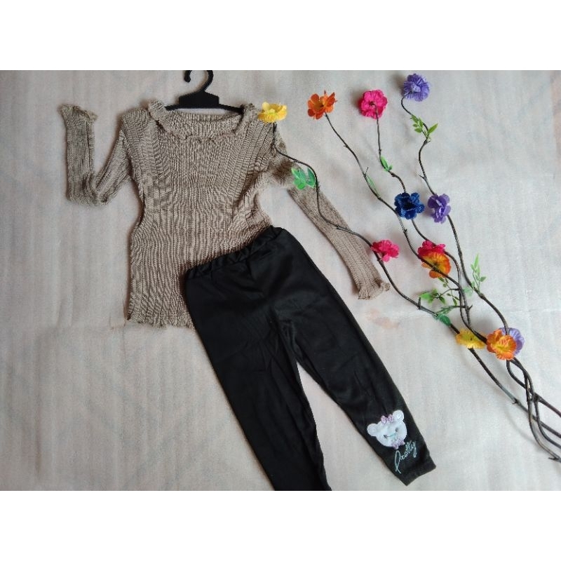 BAJU SETELAN RAJUT ANAK PEREMPUAN