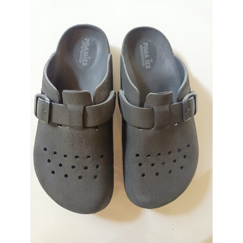 Sendal Skechers Preloved