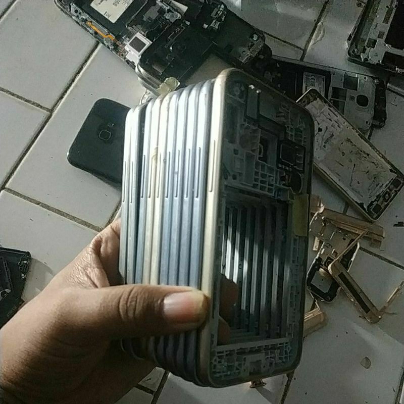 Tulangan bekas Samsung j1 2016 ori Cabutan