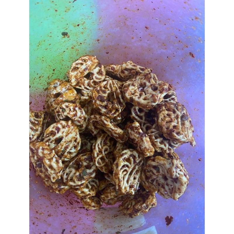 

KERUPUK SEBLAK PEDAS DAUN JERUK