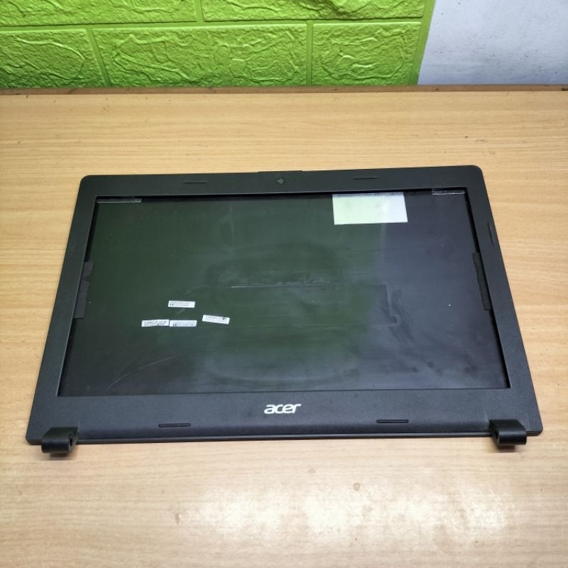 Kesing Case Frame Lcd Laptop Acer One 14 Z1401
