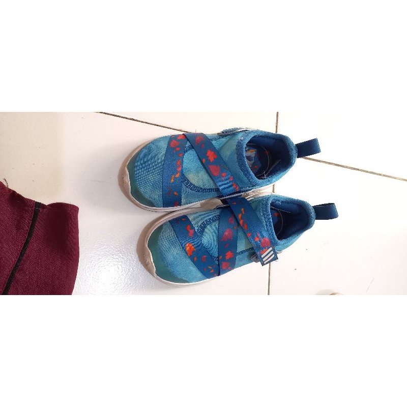 preloved sepatu anak adidas × disney frozen  murah