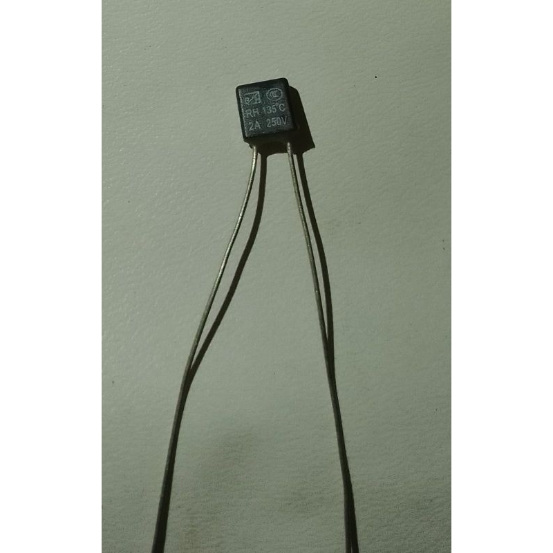 Fuse/sekring kipas angin 135°C 2A-250V