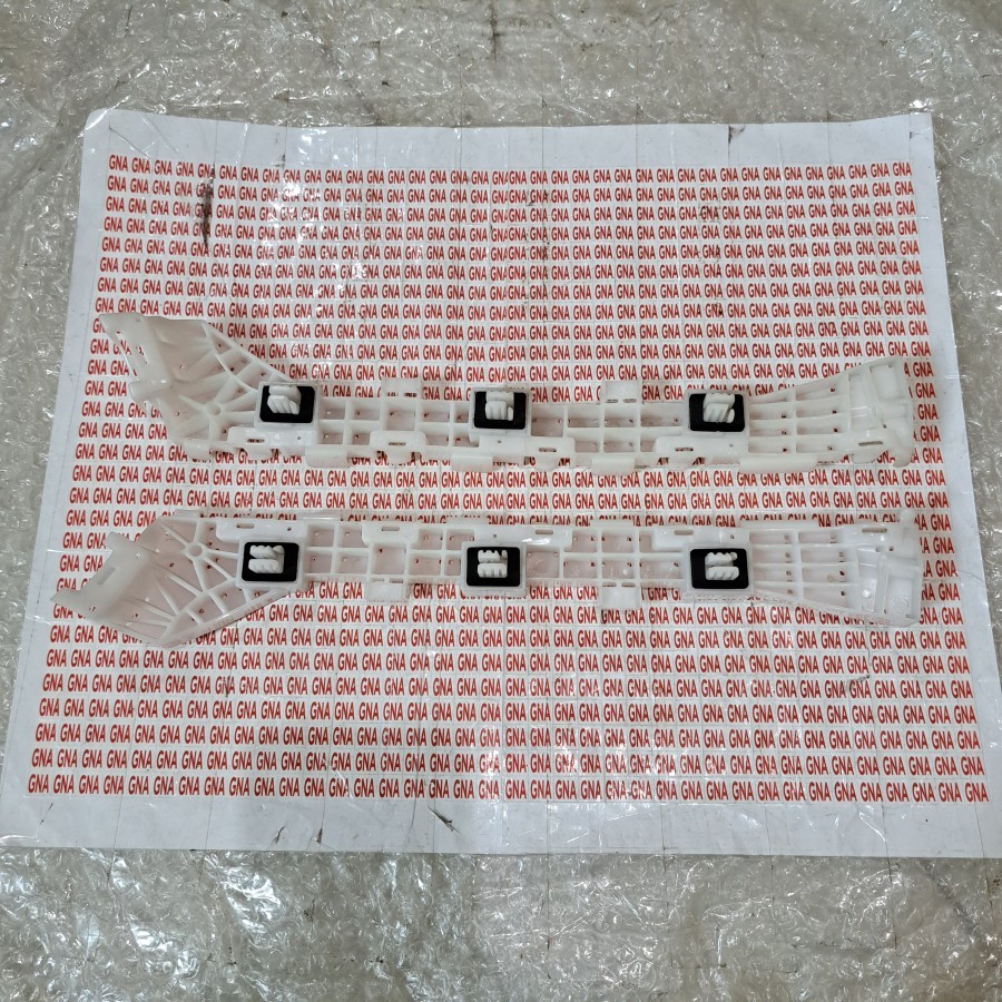 Bracket Breket Bumper Plastik Dudukan Bemper Belakang New Brio Satya Rs 2019 UP