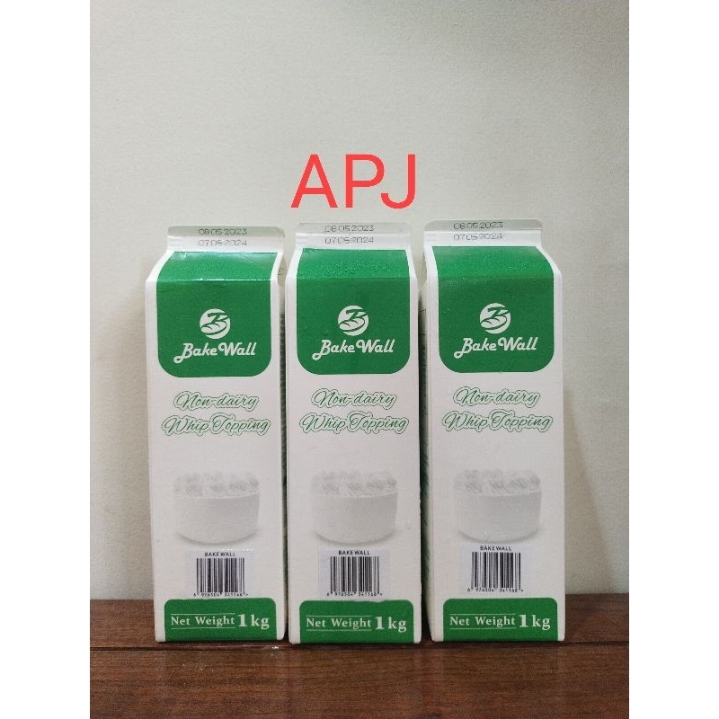 

Bake Wall Non Dairy Whip Cream 1 Ltr Whipping Topping Krim Nabati 1 Kg
