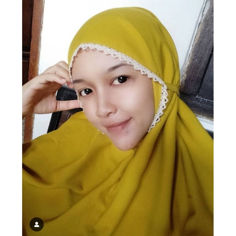 Preloved Aska Hijab Queenova warna mustard (lime)