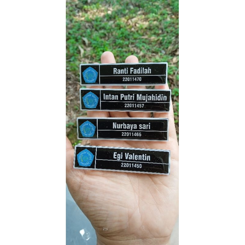 

NAMETAG COSTUME PROSES CEPAT KAIT MAGNET