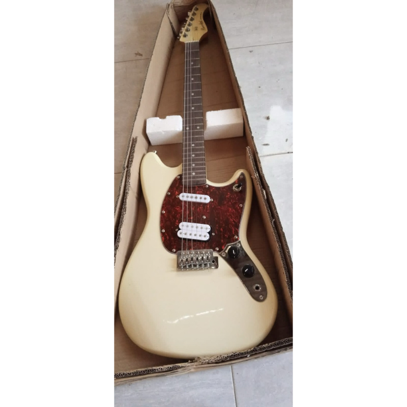 Gitar original BACCHUS BMS-SH/R WHITE