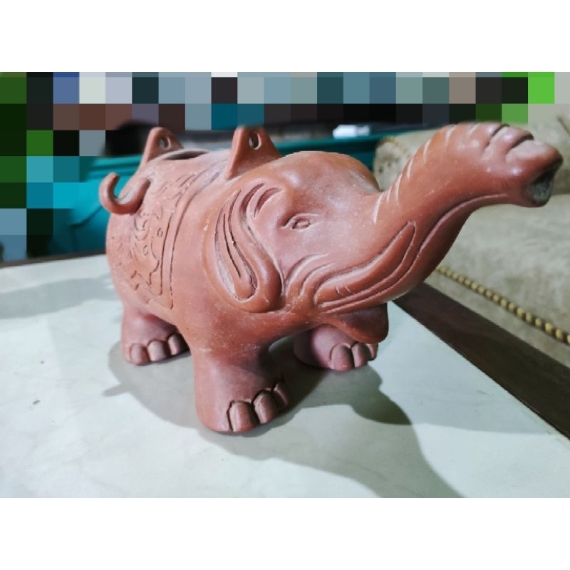 Patung Keramik Model Gajah