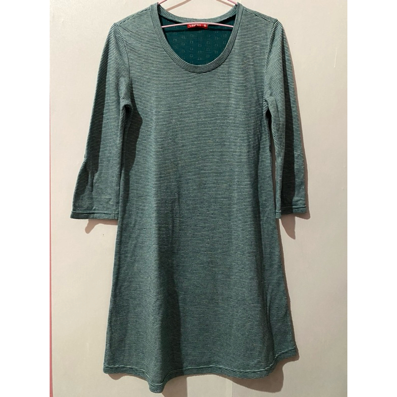 preloved kaos graphis