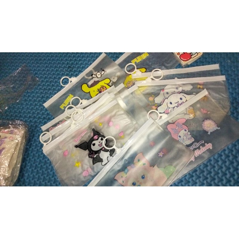 

Pouch tempat serbaguna tempat pensil transparan