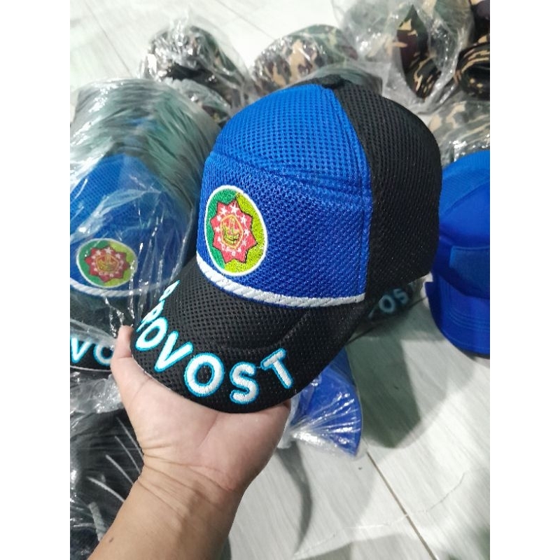 Topi  banser provost