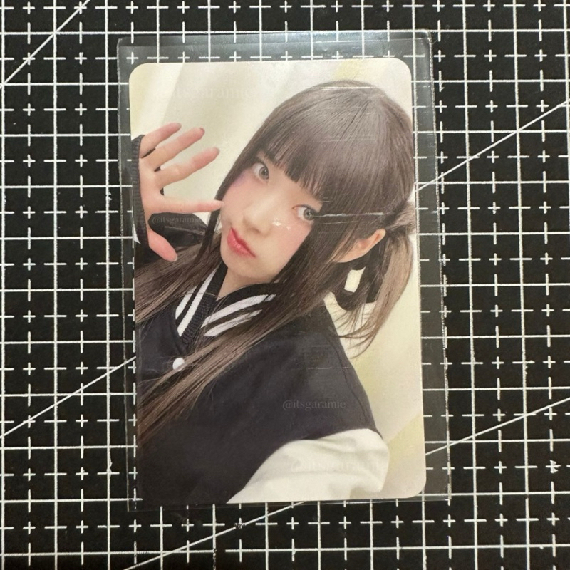 Photocard official Kyujin NMIXX - pc kyujin varsity makestar - haewon bae jiwoo sullyoon