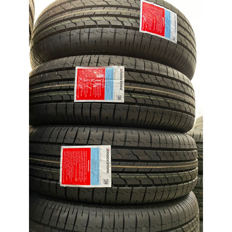 BAN MOBIL INNOVA BRIDGESTONE B390 205 65 r15