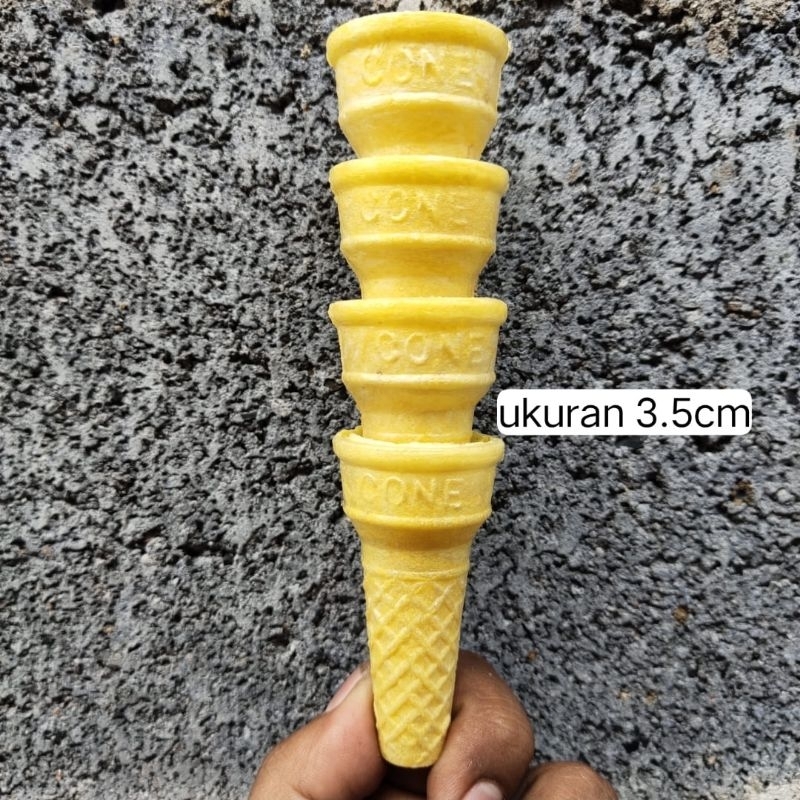 cone es krim ukuran 3.5 cm aman di konsumsi