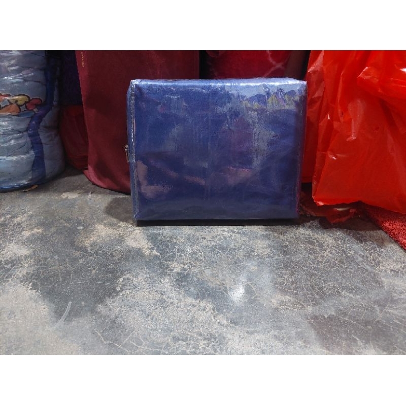 sprei polos rumbai