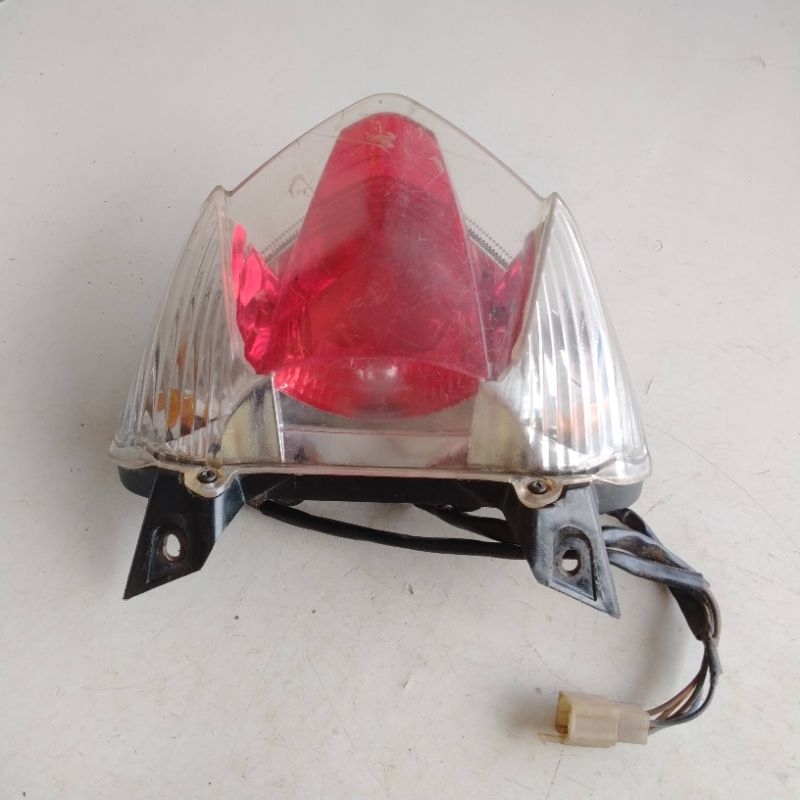LAMPU BELAKANG MIO J GT 115 ORIGINAL COPOTAN LAMPU STOP MIO GT MIO J 115