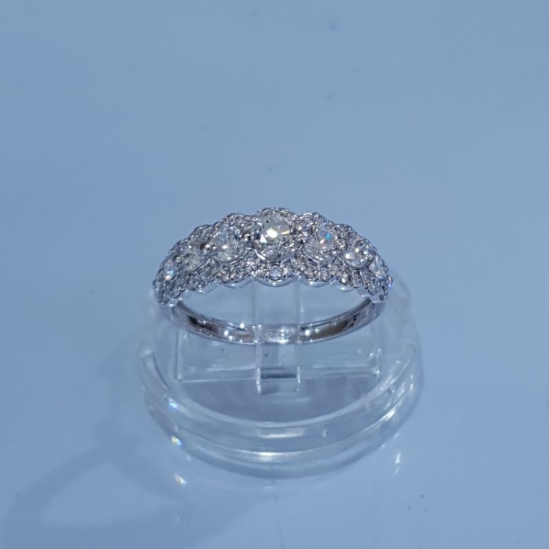 Cincin Emas Putih 18K Berlian Eropa Natural