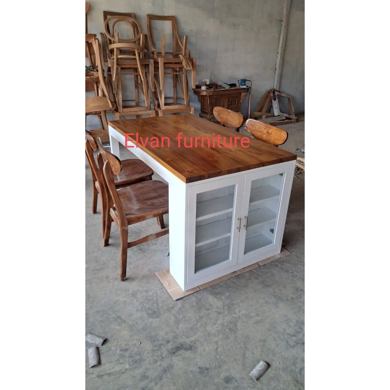 Meja makan minimalis plus lemari kayu jati