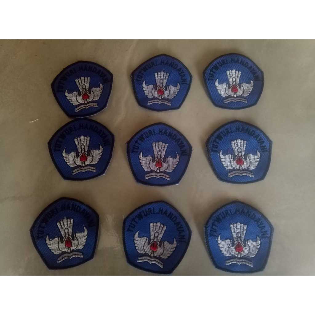 Bedge logo Tut Wuri Handayani bordir bed emblem Tut Wuri Handayani bordir