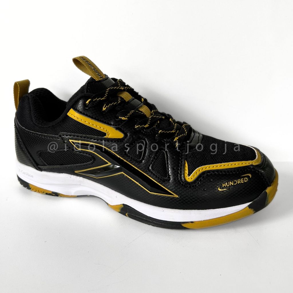 Hundred Xoom II (2) Black/Gold Sepatu Badminton
