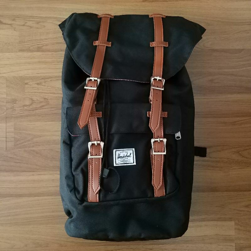 Herschel little America backpack preloved