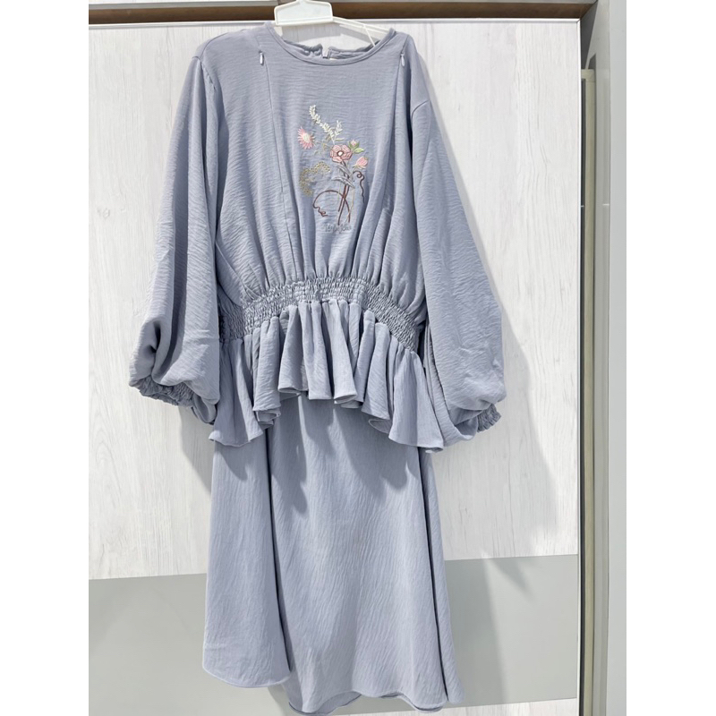 Preloved One set Feybyfera (M)