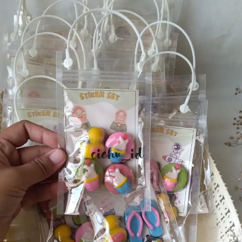 

free stiker cokelat tenteng/hampers cokelat/hampers mini