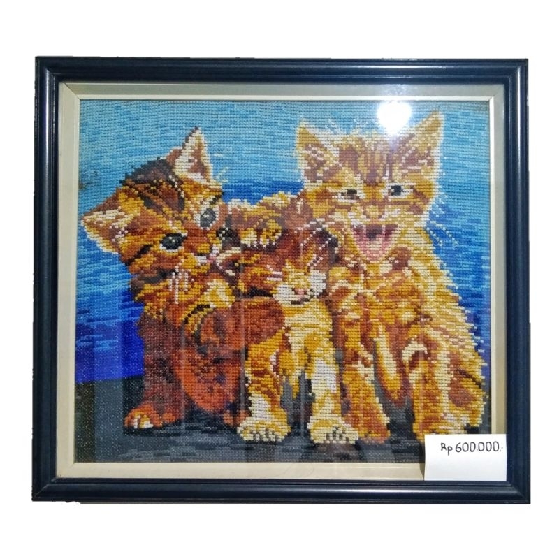 Kristik 'Keluarga Kucing - Wiehler Gobelin' jadi dengan bingkai | kruistik kruissteek strimin setrim