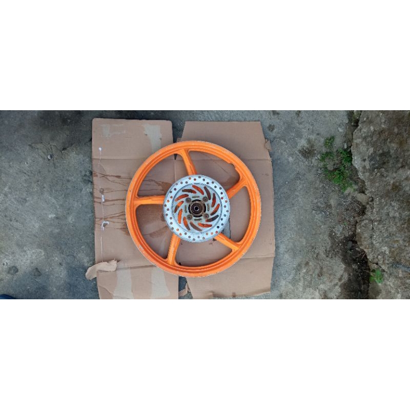 velg velah resing depan Honda supra 125 Supra 125 fi Blade Repsol