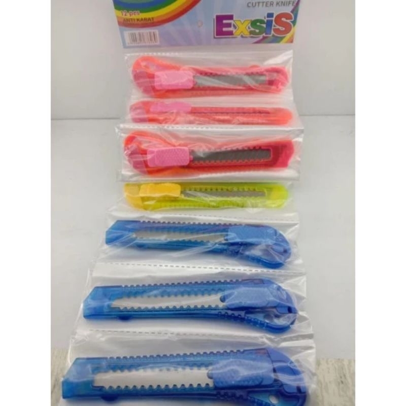 

Cutter Renteng Besar Transparan Warna Murah / Alat Potong Pisau Lipat / Cater Pisau / Cuter