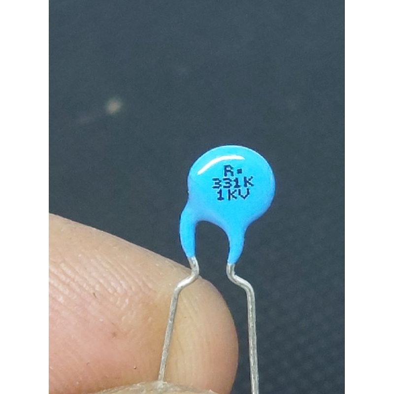 kapasitor 331 1kv