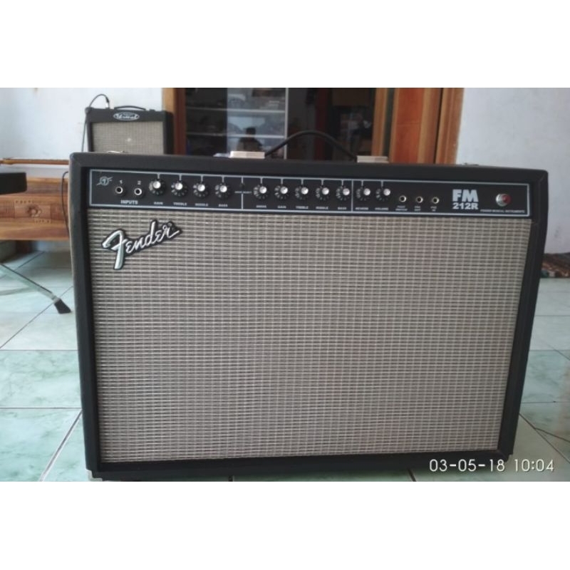 Ampli Gitar listrik 12x2