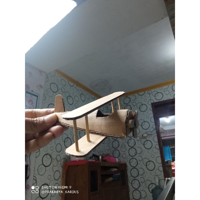 

kerajinan tangan pesawat
