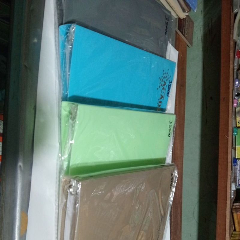 

Binder ukuran B5 Besar