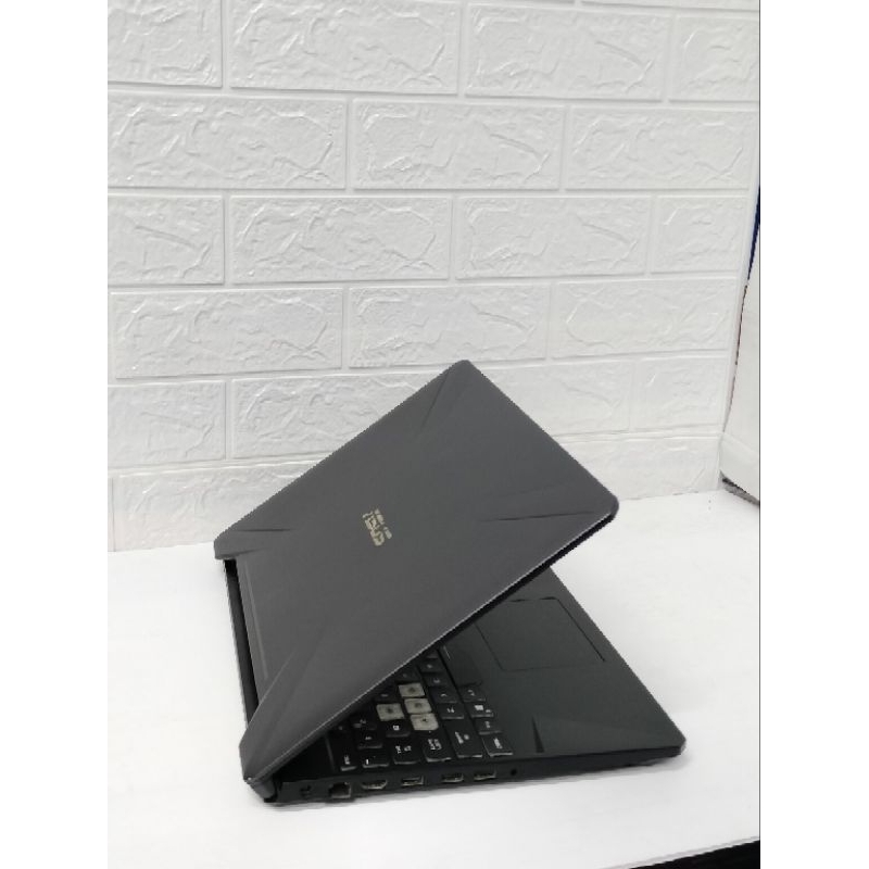 asus tuf gaming fx505dt amd ryzen 5-3550h nvidia gtx 1650 4gb ssd 512gb ram 16gb mulus